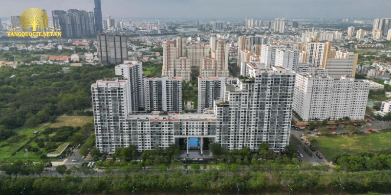 So sánh bất động sản hay vàng về tiềm năng sinh lời